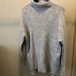 Mock neck Sweater